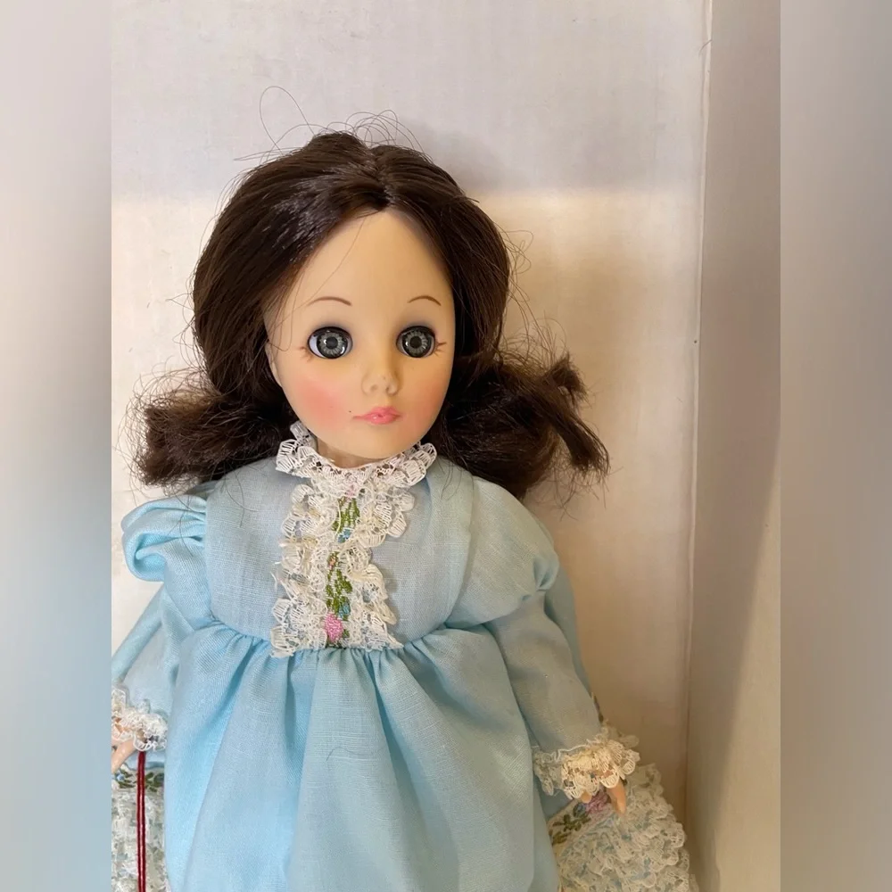 Effanbee GiGi Doll 1846 Sleep Eyes Rooted‎ Hair Blue Dress 11”